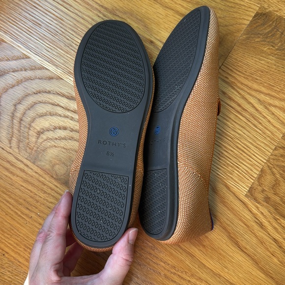 Rothy's Fawn Loafers. Excellent Condition Size 8.5 - Picture 4 of 5